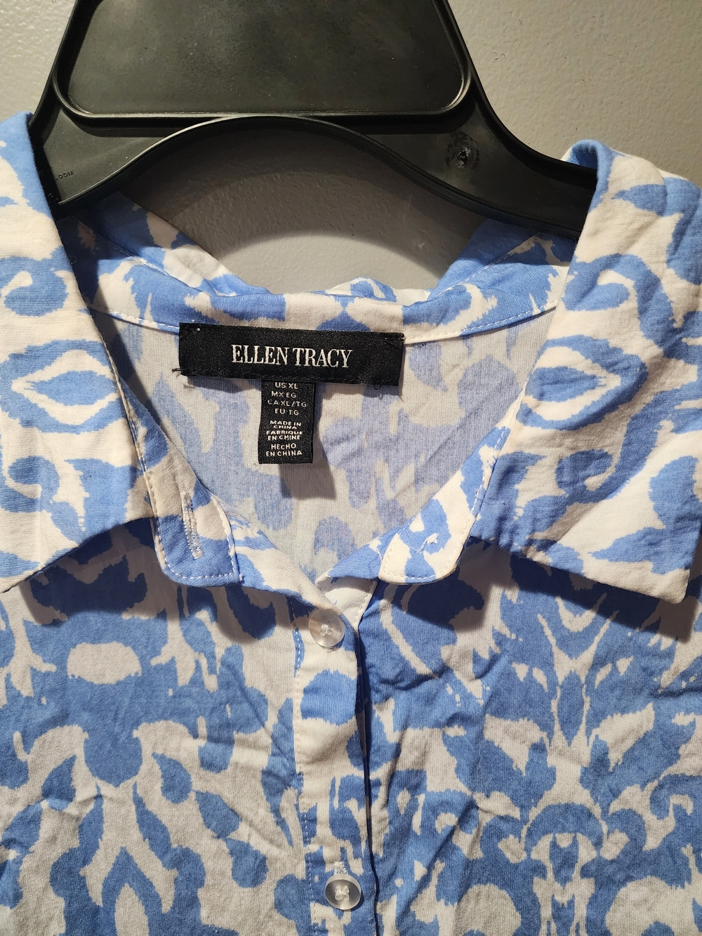 Blue and White Printed Button-Front Women's Dress - Picture 6 of 9